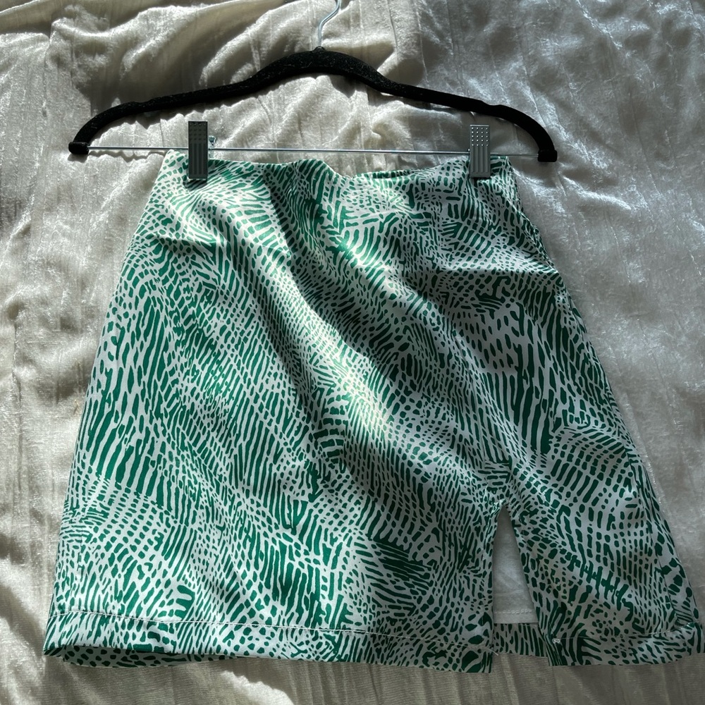 Green floral mini skirt